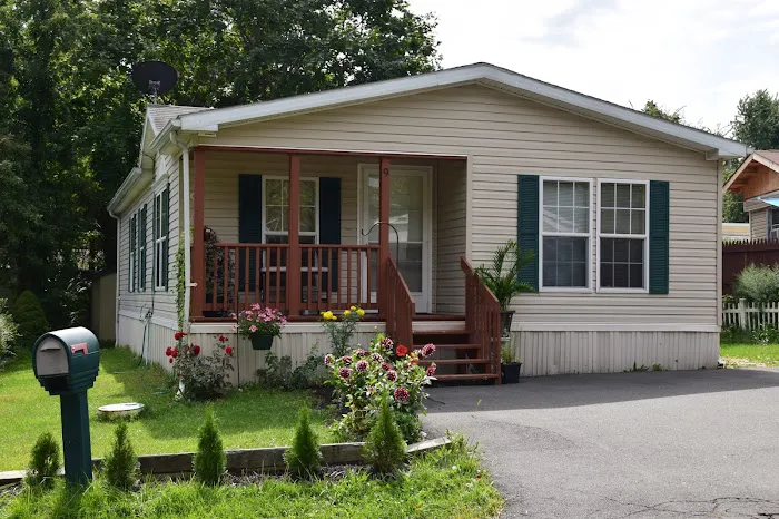 Spring Valley Village Manufactured Home Community Picture 2