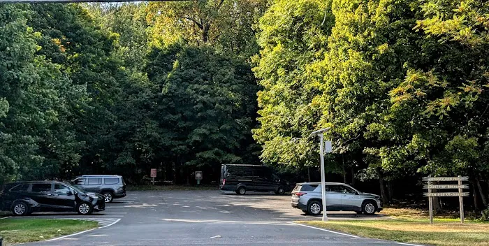 Monsey Glen County Park- Parking Picture 3