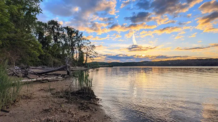 Croton Point Park Campground Picture 3