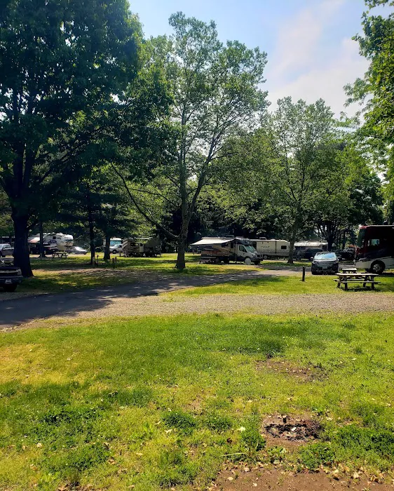 Croton Point Park Campground Picture 4