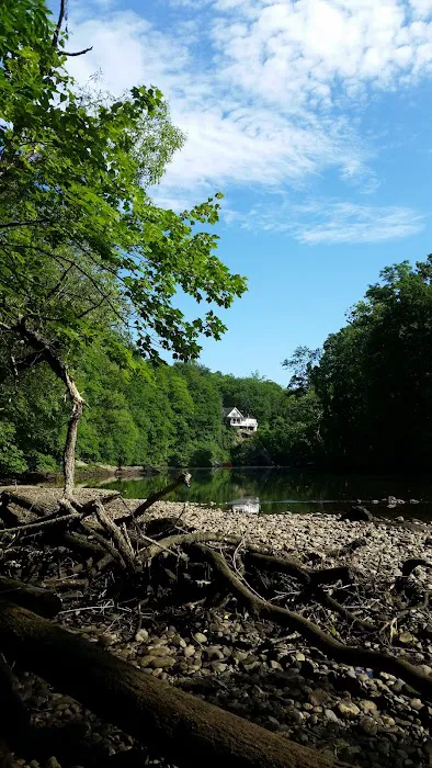 Mayo's Landing Picture 1