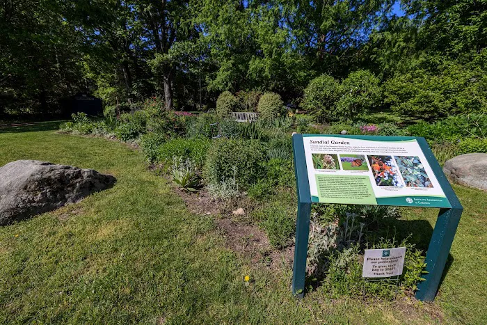 Bartlett Arboretum & Gardens Picture 4