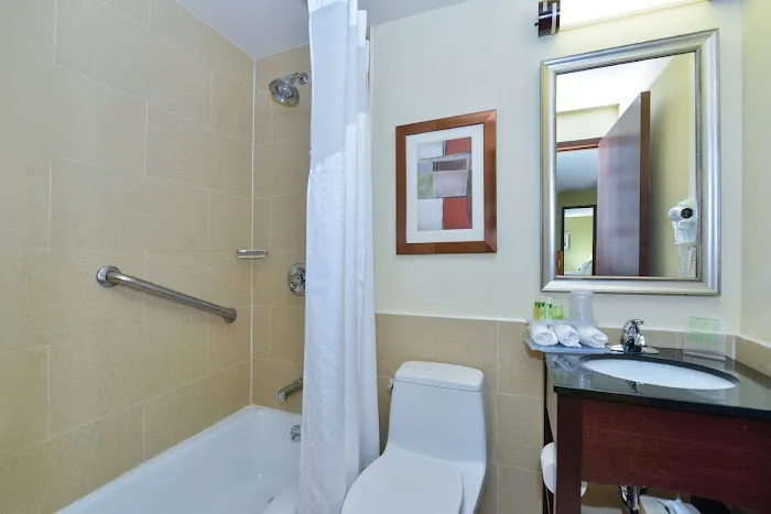 Holiday Inn Express Manhattan Midtown West by IHG Picture 1