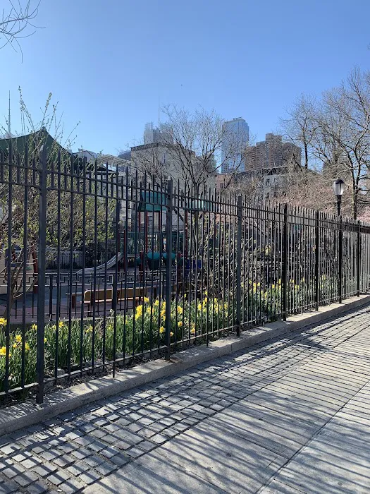 Hell's Kitchen Park Picture 9
