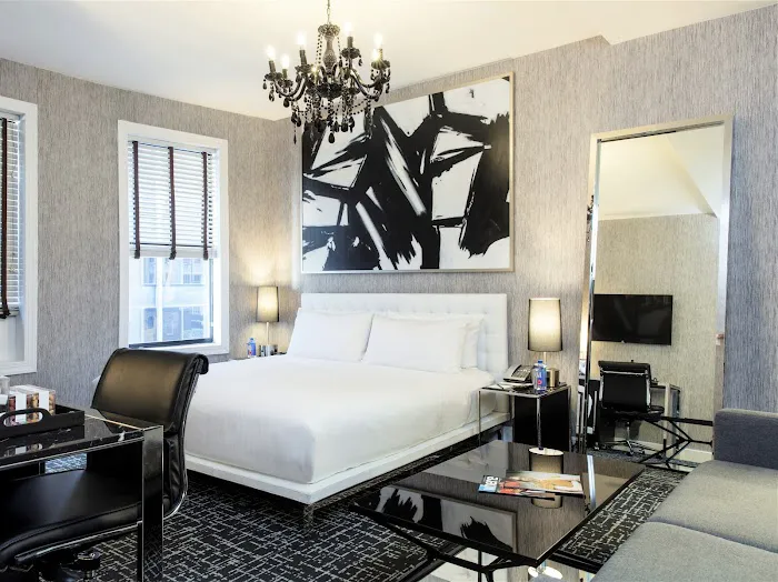 Square Hotel at Times Square Picture 2