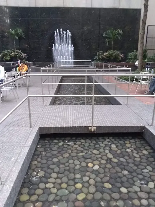 745 Plaza (Public Plaza) Picture 4