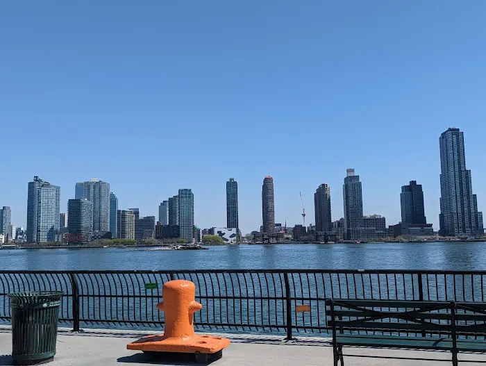 East River Esplanade Picture 6