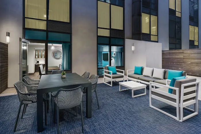 Hilton Garden Inn New York Times Square North Picture 10