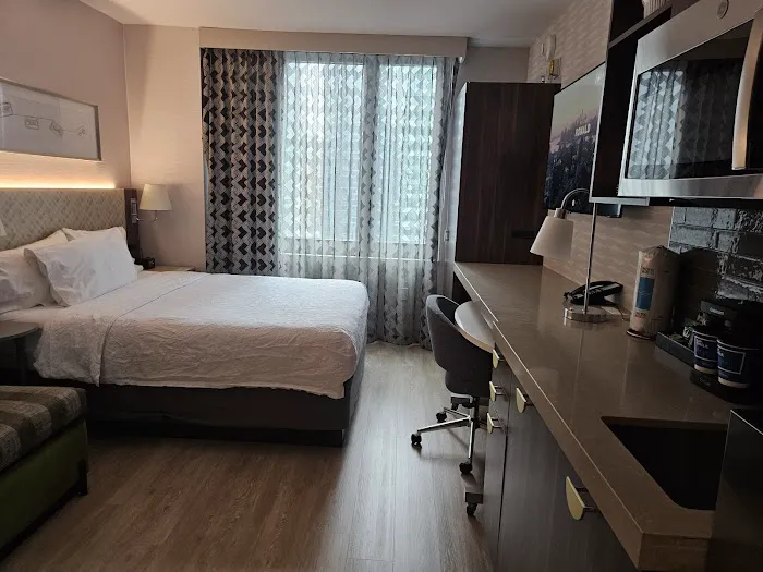 Home2 Suites by Hilton New York Times Square Picture 4