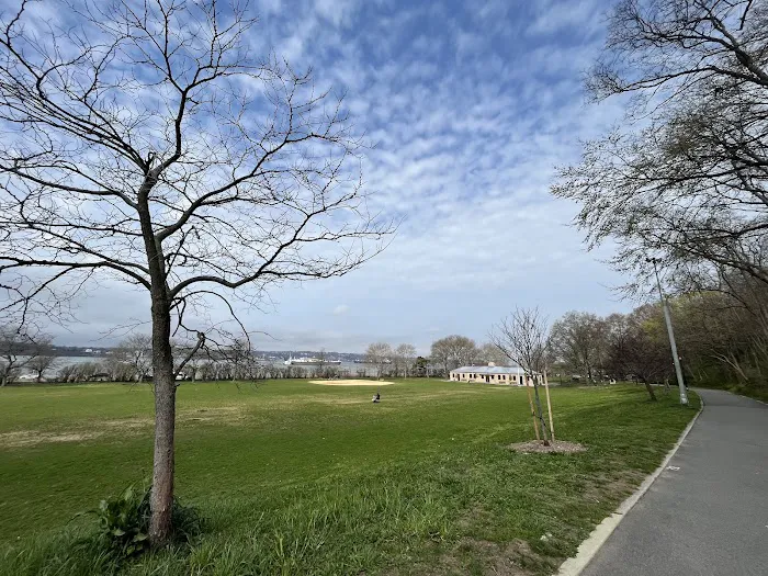 Shore Park and Parkway Picture 3