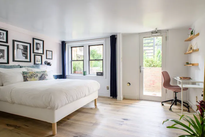 Dutch House Picture 1