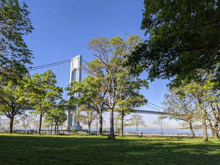 Shore Road Park Picture 7