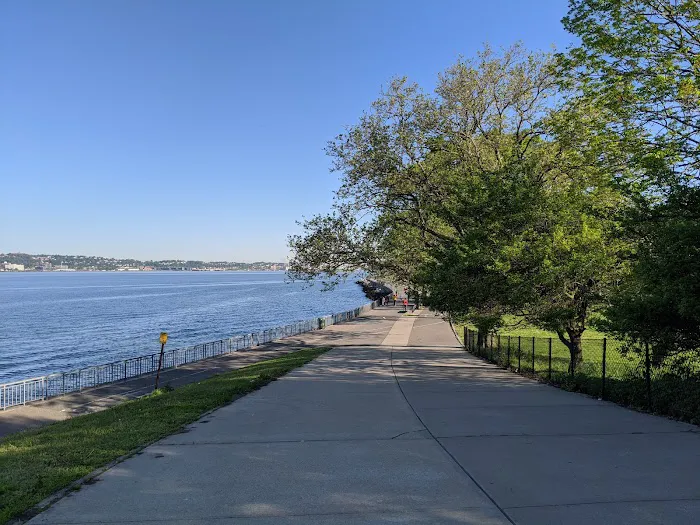 Shore Road Park Picture 6