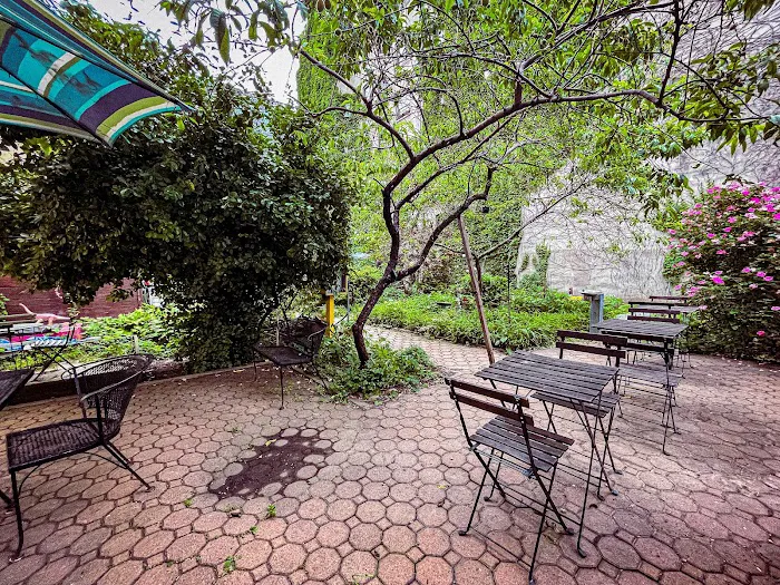 Peach Tree Garden Picture 3