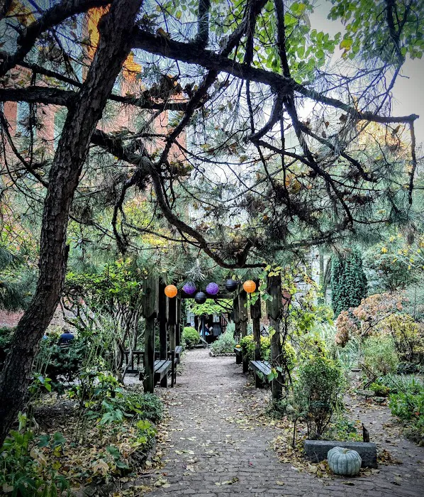 6BC Botanical Garden Picture 6