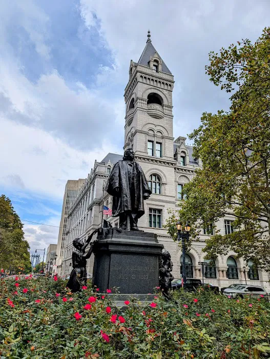 Columbus Park Picture 8