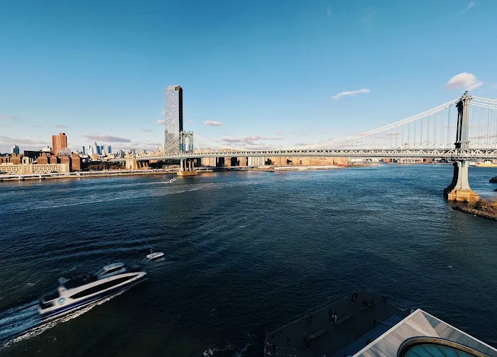 Dumbo Boardwalk Picture 7