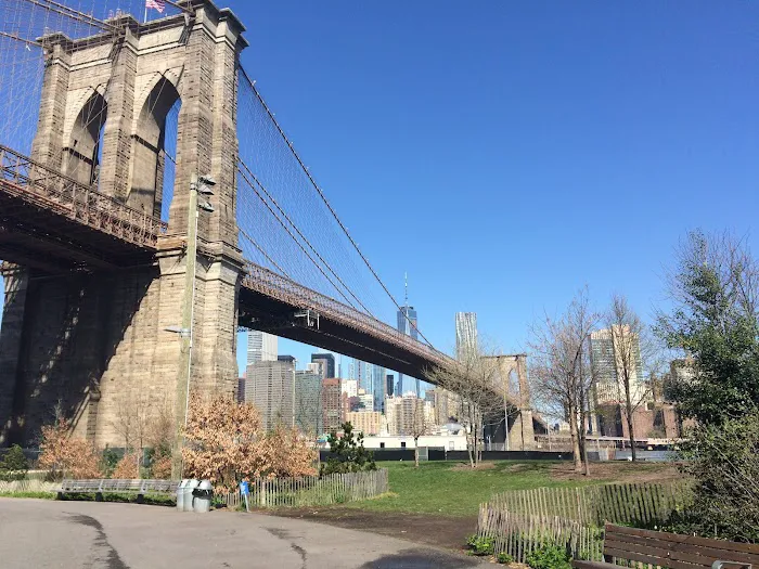 Empire Fulton Ferry Picture 1