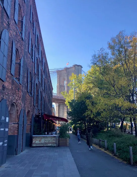 Empire Fulton Ferry Picture 8