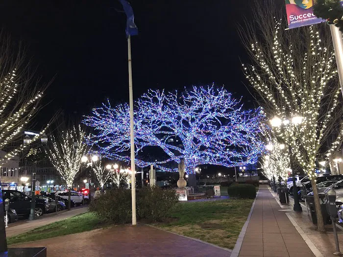 Columbus Park Picture 1