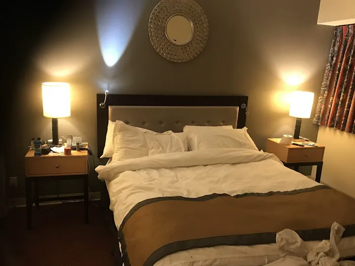 Stamford Suites Hotel Picture 1