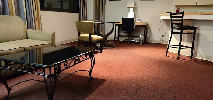 Stamford Suites Hotel Picture 2