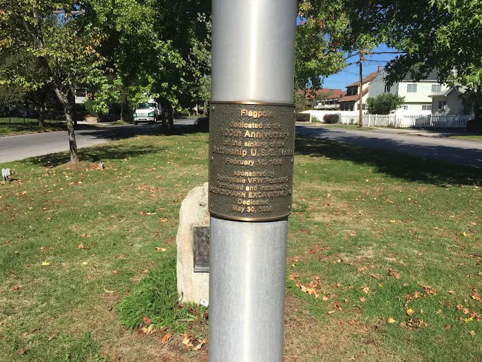 Hope Street Island Park Picture 4