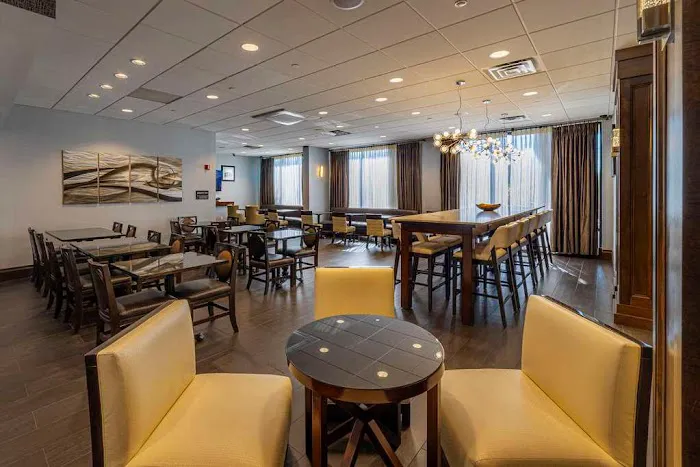 Hampton Inn Carlstadt-At The Meadowlands Picture 10