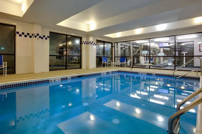 Holiday Inn Express & Suites Meadowlands Area by IHG Picture 10