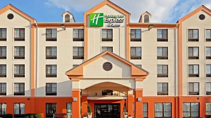 Holiday Inn Express & Suites Meadowlands Area by IHG Picture 2