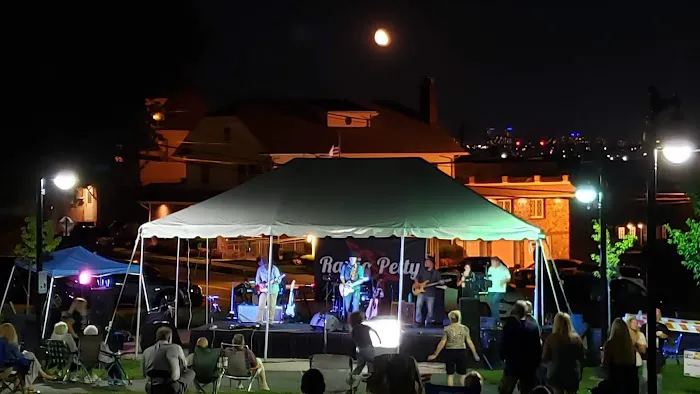 Carlstadt Village Green Picture 2