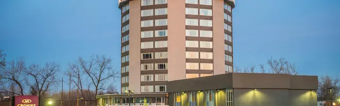 Crowne Plaza Saddle Brook by IHG Picture 2