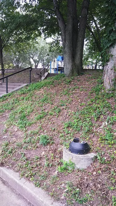 North Pulaski Park Picture 9