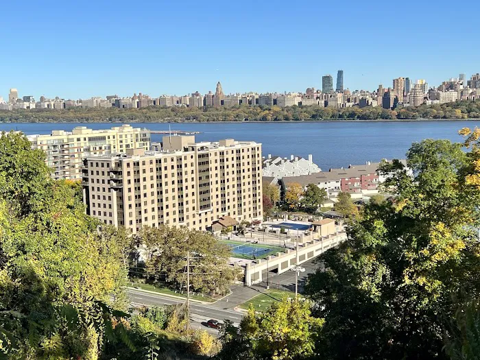 River View Park Picture 6