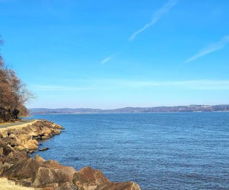 Nyack Beach State Park