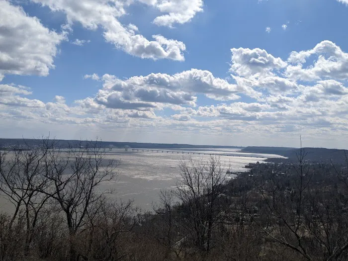Rockland Lake Trail Picture 1