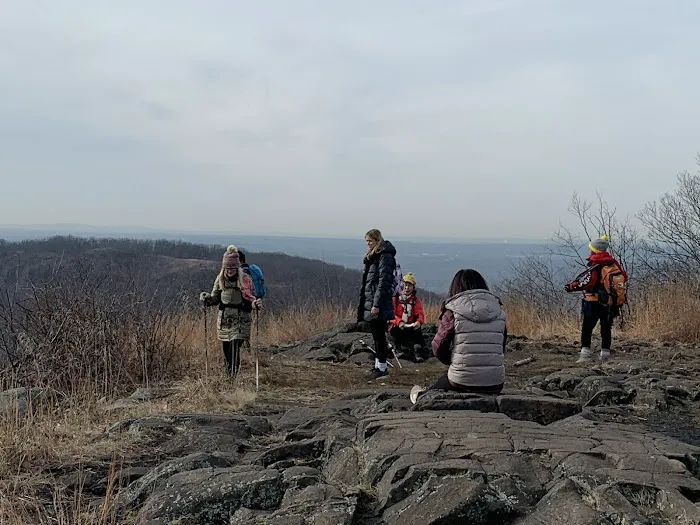 Rockland Lake Trail Picture 3