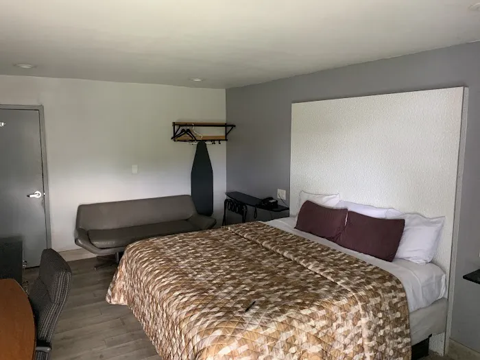 Ramsey Inn & Suites Picture 2