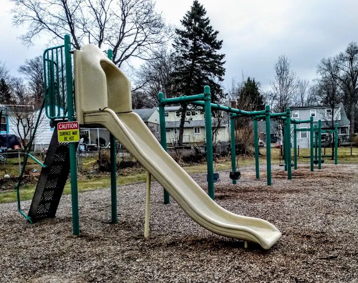 Emmet Park Picture 3