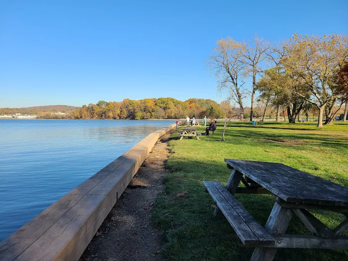 Croton Point Picnic Area 1 Picture 1