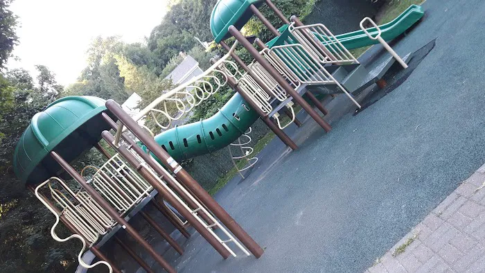 Dobbs Park Picture 3