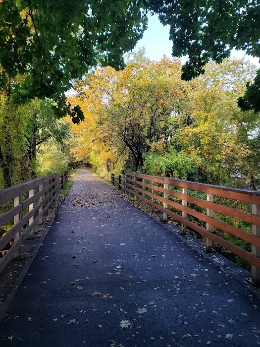 Junior Lake Park Picture 3