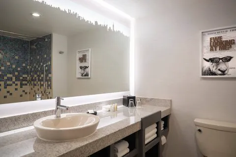 Renaissance New York Times Square Hotel Picture 2