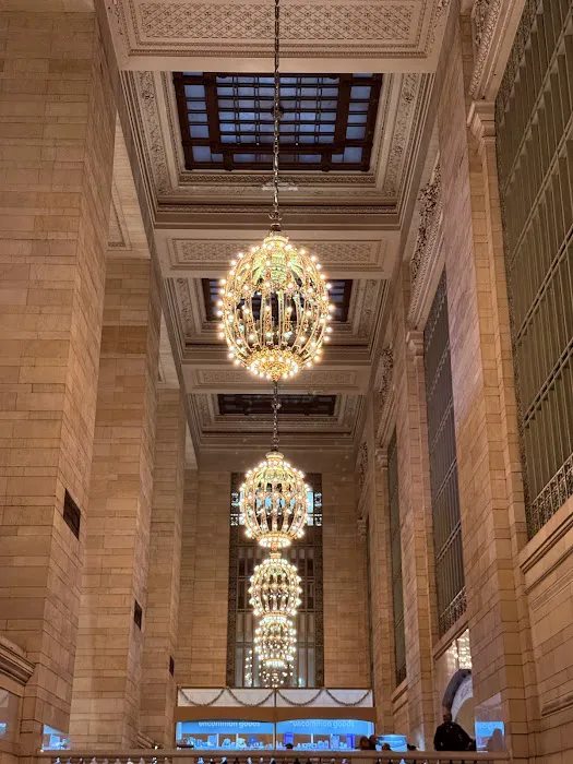Vanderbilt Avenue Plaza Picture 9