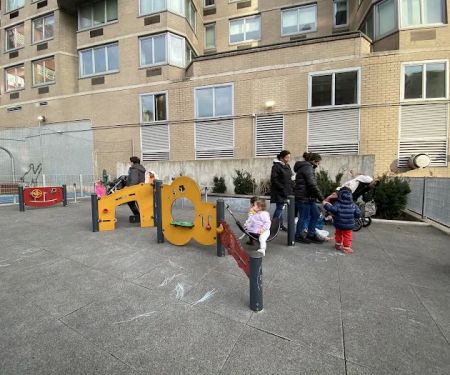 Public Plaza 401 E 34th St