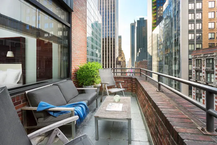 Royalton New York Picture 3