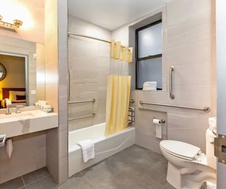 Hotel St. James