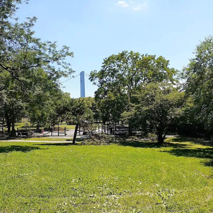 Shore Road Park Gazebo Picture 10