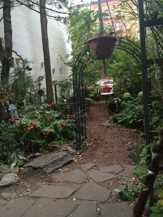 Creative Little Garden Picture 1