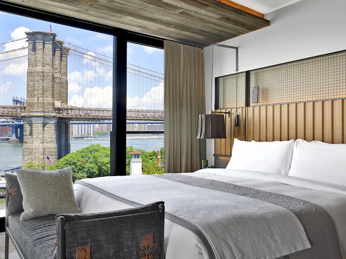1 Hotel Brooklyn Bridge Picture 2